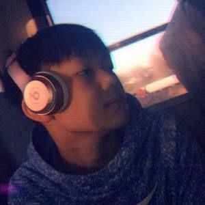 Meet your Posher, Aaron